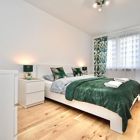 Rental Apartment Obrzezna Varsóvia Exterior foto